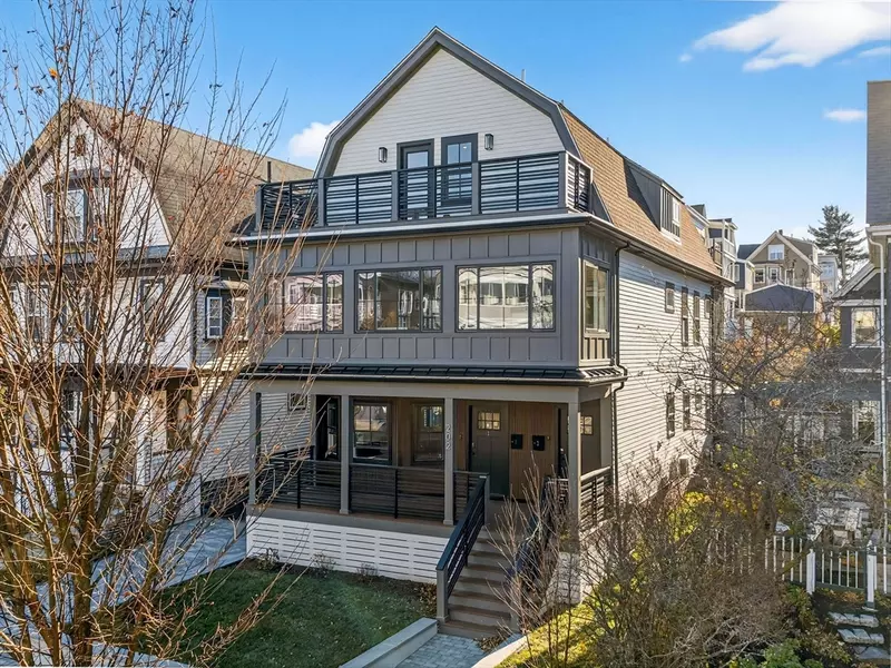 202 Powder House Blvd #2, Somerville, MA 02144