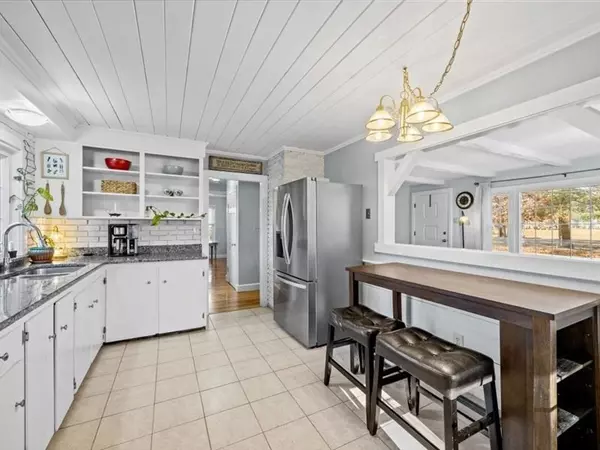 New Bedford, MA 02745,61 Morton Avenue