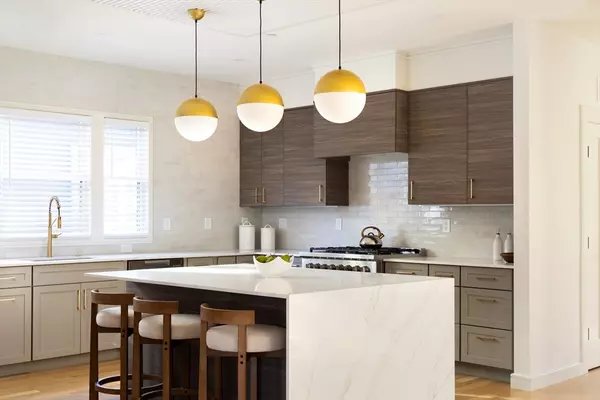 Brookline, MA 02446,757 Washington Street #Unit 2 - PH