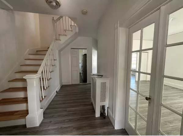 Quincy, MA 02170,130 Taylor St #130