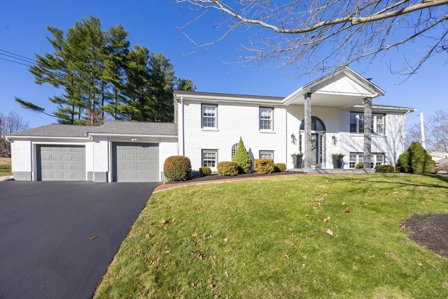 17 Stanford Road, Franklin, MA 02038