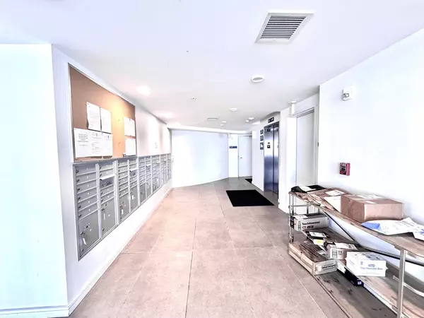 Cambridge, MA 02141,262 Monsignor Obrien Hwy #402