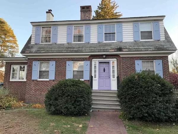 24 Graves St, Deerfield, MA 01373