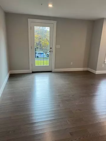 Harwich, MA 02645,328 Bank #4