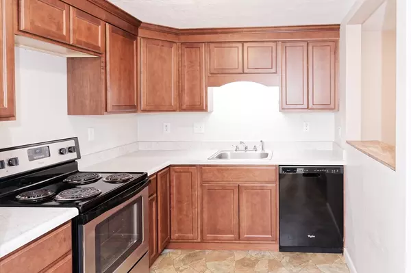 Framingham, MA 01701,1325 Worcester Road #A2