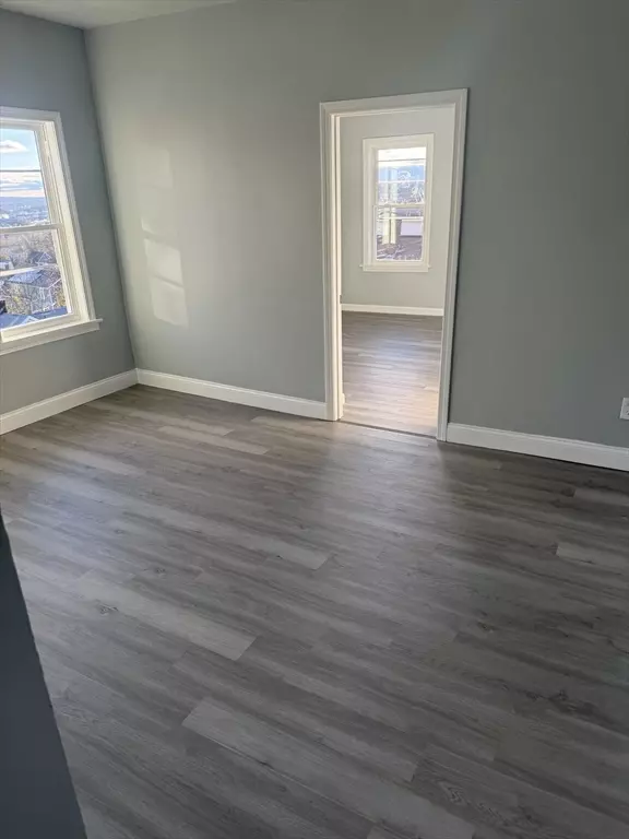 Worcester, MA 01605,87 Eastern Ave #2