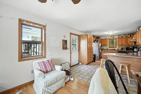 Amherst, MA 01002,39 Valley Lane