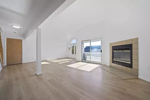 Weymouth, MA 02190,110 Burkhall #H