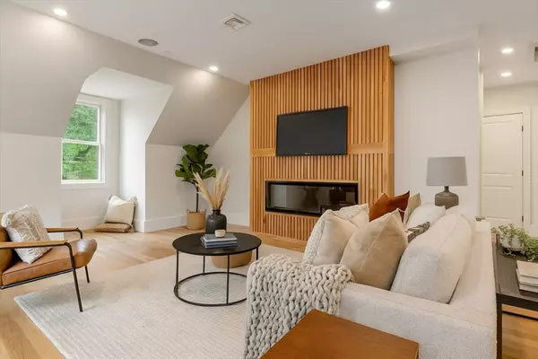 20 Boylston St. #3, Boston, MA 02130