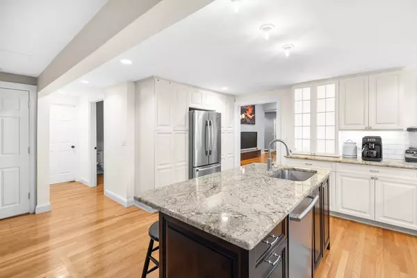 Walpole, MA 02032,486 Washington St