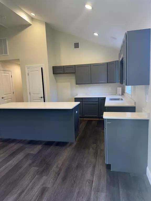 Southbridge, MA 01550,104 Hilltop Rd #2