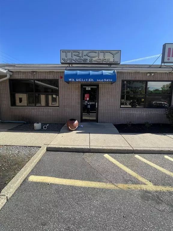 Newton, MA 02460,197 North St