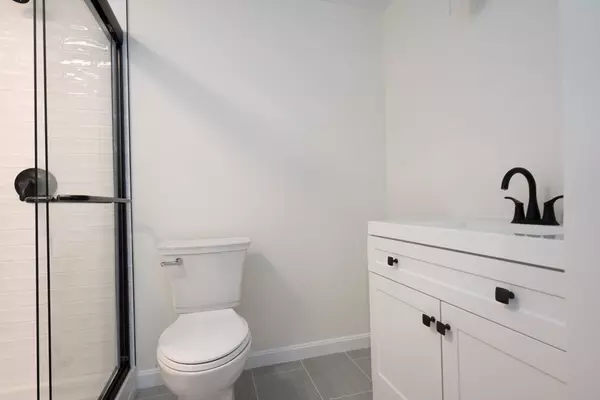 Easton, MA 02375,15 Foundry Street #A3