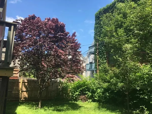 Somerville, MA 02144,377 Highland Ave #1