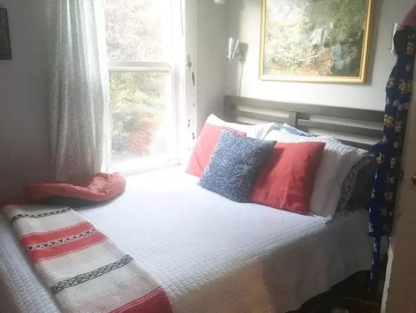 Somerville, MA 02144,377 Highland Ave #1