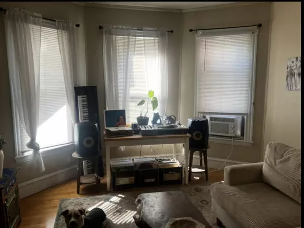 Somerville, MA 02144,377 Highland Ave #1