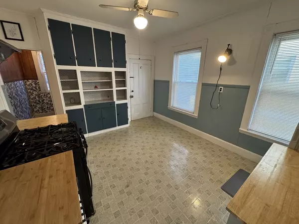 Somerville, MA 02144,377 Highland Ave #1