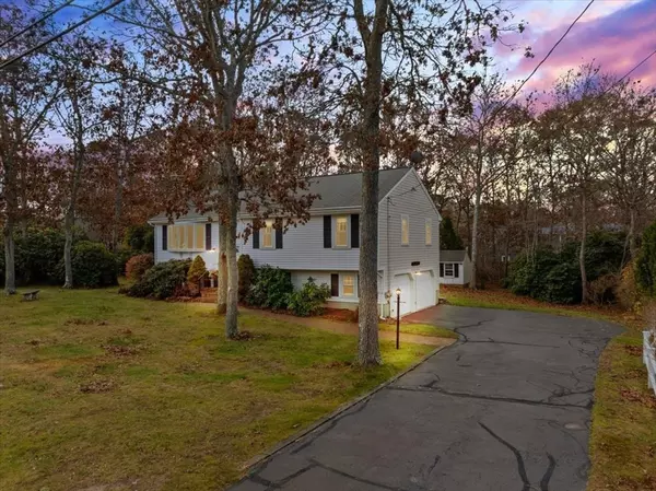 Bourne, MA 02559,7 Portside Dr