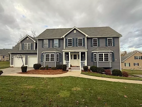 121 Robin Hill Rd #B, Groton, MA 01450