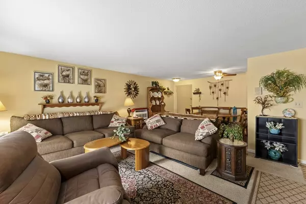 Weymouth, MA 02190,18 Fountain Lane #2