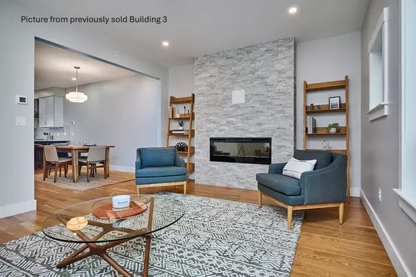 Northampton, MA 01060,10 Hawley Street #4B