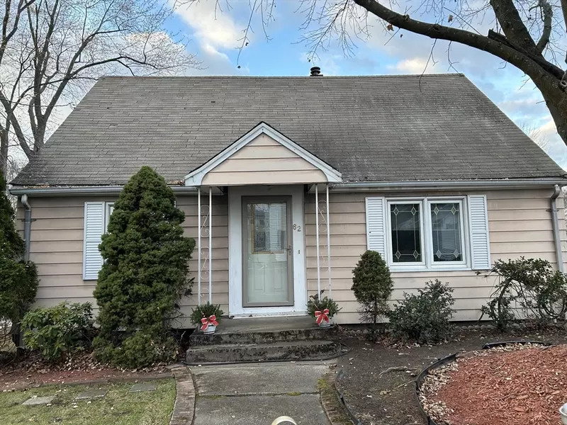 62 Jefferson Ave, Woburn, MA 01801