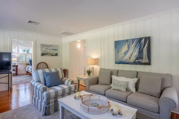 Mattapoisett, MA 02739,2 Port Way #1