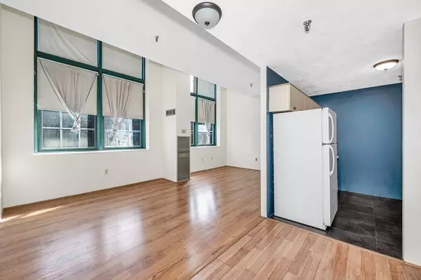 Lowell, MA 01852,200 Market St #A21