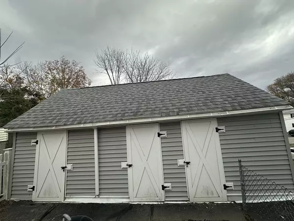 Webster, MA 01570,17 Mount Pleasant St