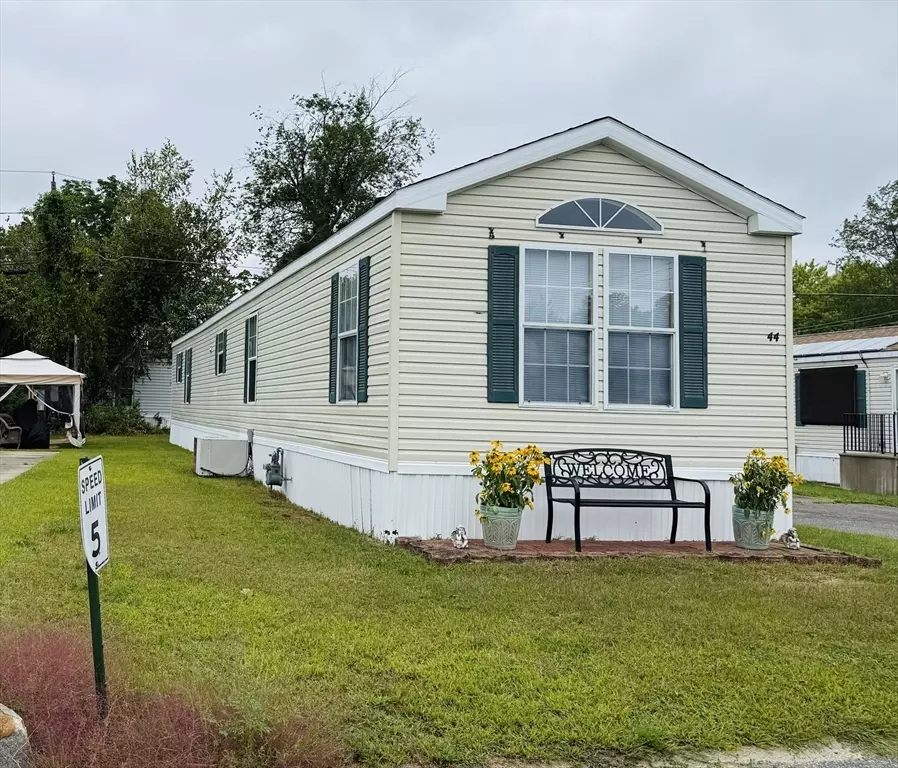 Monson, MA 01057,268 Palmer Rd #44