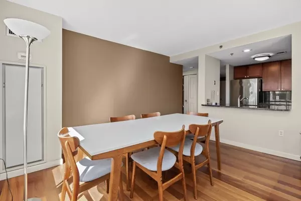 Cambridge, MA 02141,10 Museum Way #1322