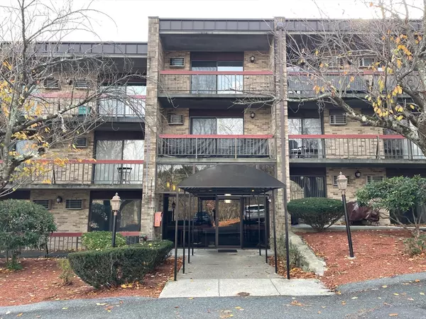 59 Cambridge Road #108, Woburn, MA 01801