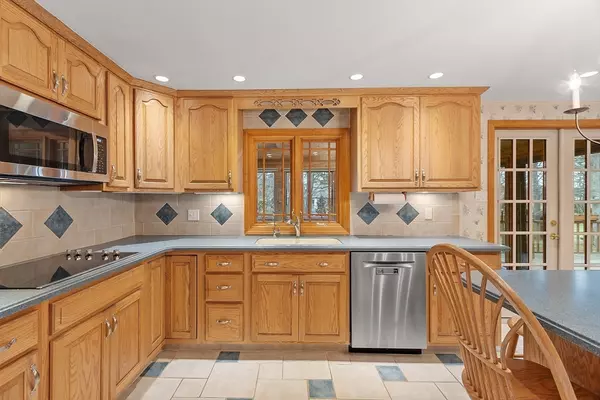 Manchester, MA 01944,14 Ocean St