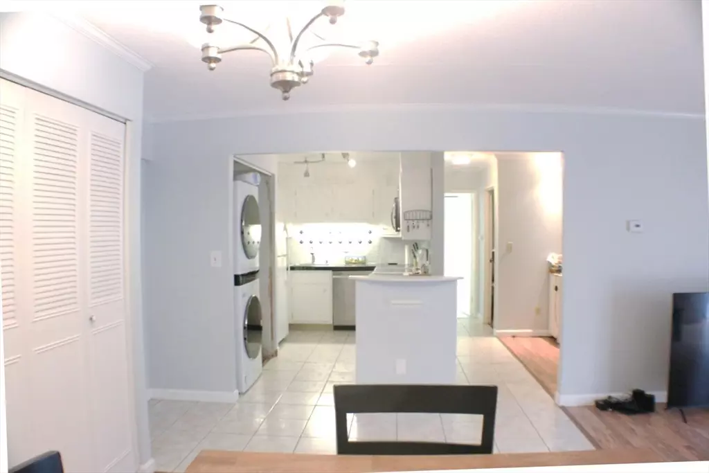 Weymouth, MA 02190,55 Tall Oaks Dr #407