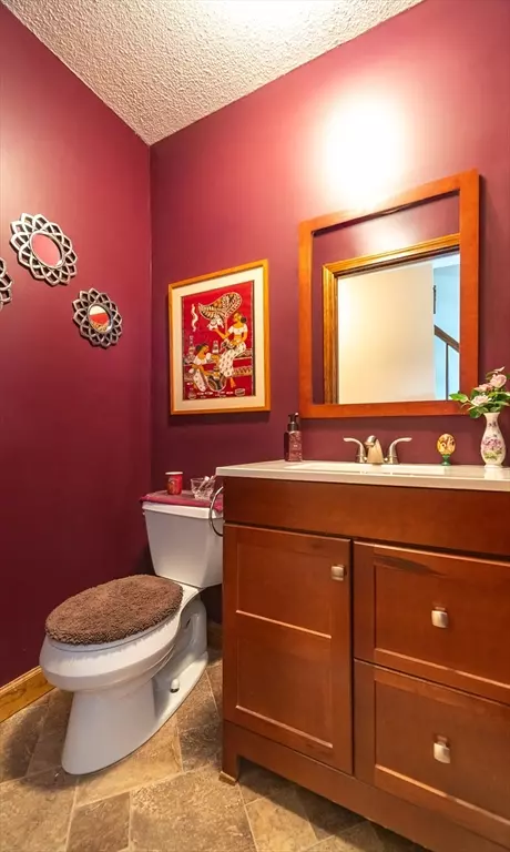 Agawam, MA 01001,172 Beekman Dr #172