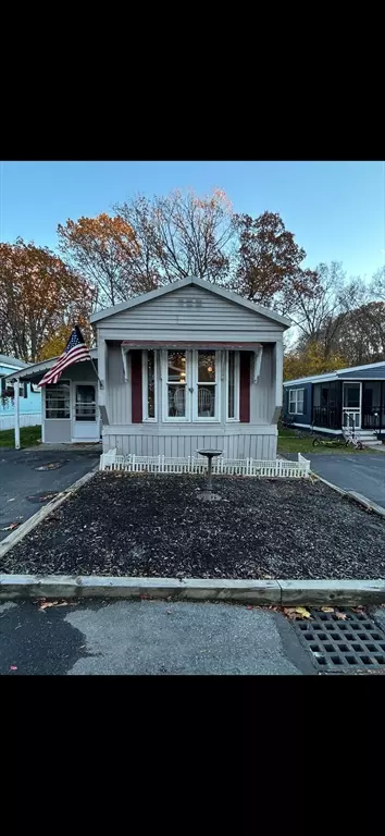 Marlborough, MA 01752,100 Phelps St #31