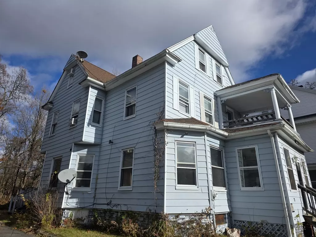 Springfield, MA 01109,21 Clifford St