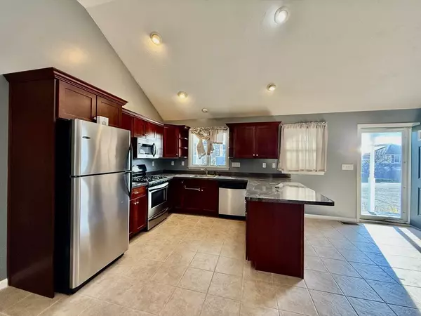 Stoughton, MA 02072,84 Pearl St