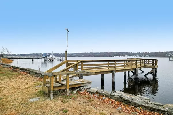 Somerset, MA 02726,2396 Riverside Ave