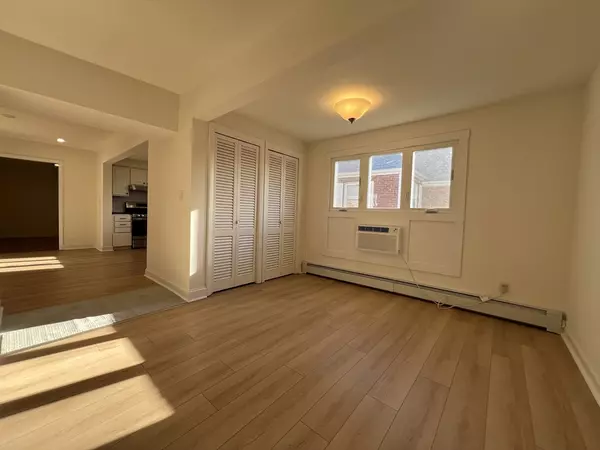 Newton, MA 02460,262 Nevada St #A