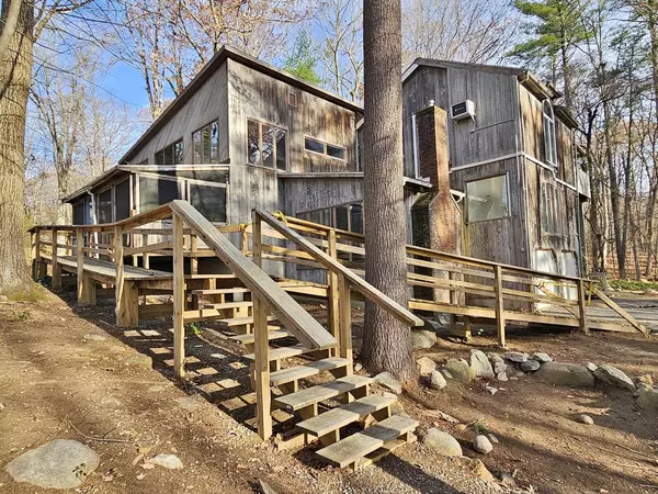 Belchertown, MA 01007,16 Juckett Hill Dr