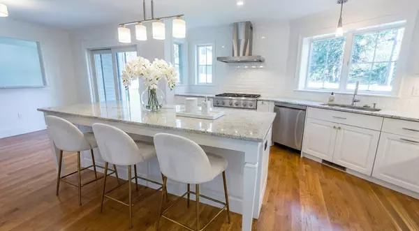 Newton, MA 02459,150 Country Club Rd