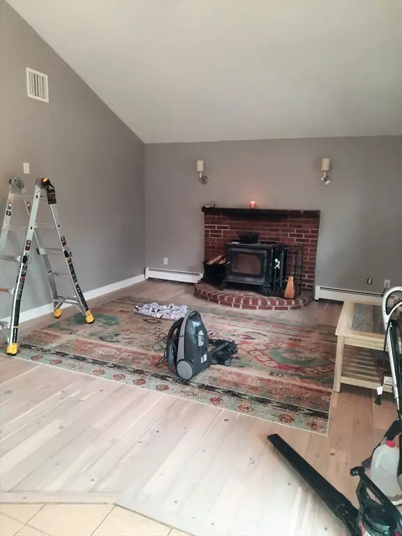 Plymouth, MA 02360,633 Wareham St. #1