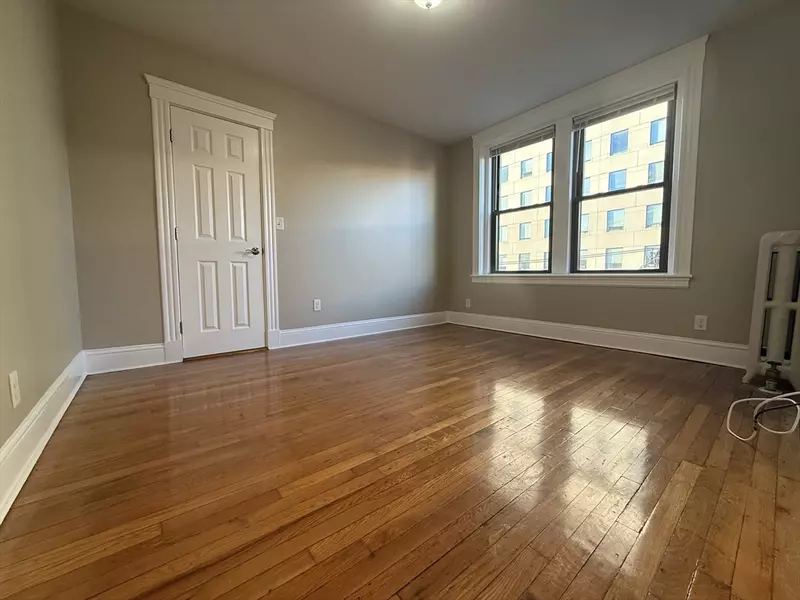 660 Huntington Avenue #23, Boston, MA 02115
