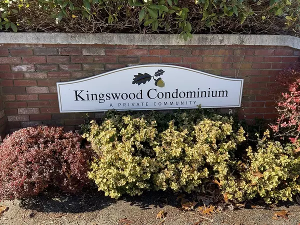 Abington, MA 02351,14 Kingswood Dr #3