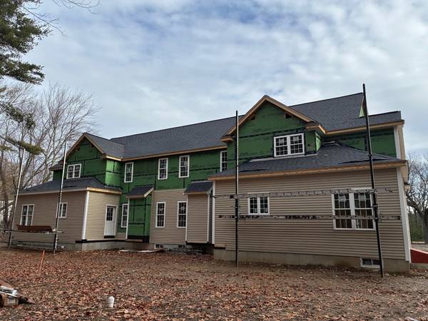 Sterling, MA 01564,4 Jewett Rd #B