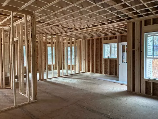 Sterling, MA 01564,4 Jewett Rd #B