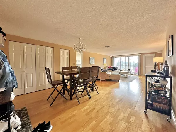 30 Revere Beach Pkwy #505, Medford, MA 02155