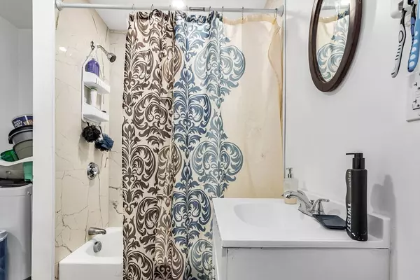 Lawrence, MA 01843,132-134 S Broadway