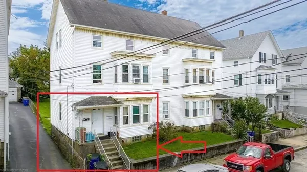 623-631 Birch St #1, Fall River, MA 02724